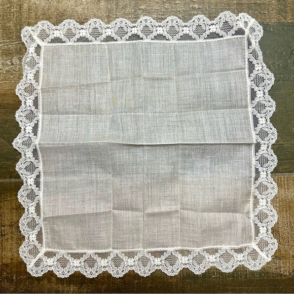 Other - Vintage White Linen & Lace Handkerchief – Bridal / Collectible – 12”
